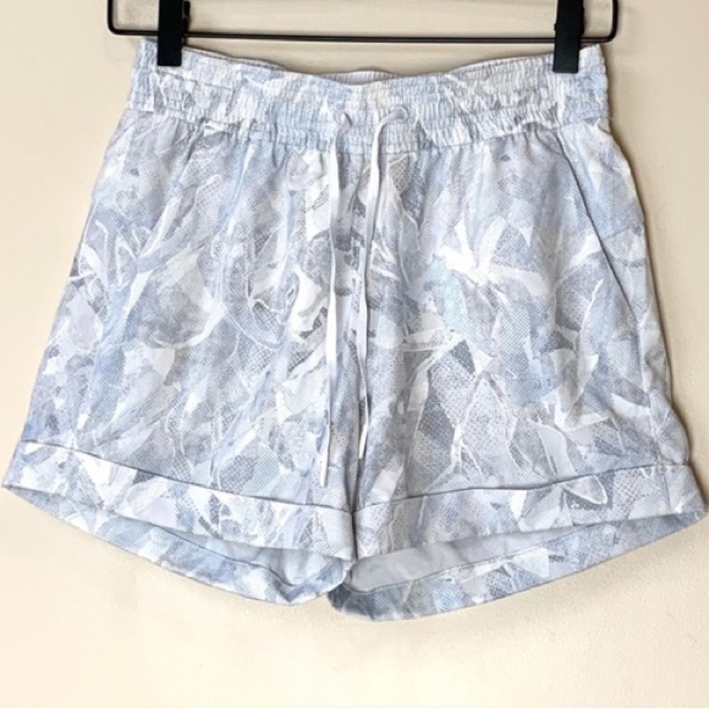 Lululemon Spring Break Away Shorts
